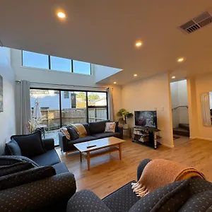 No Party Allowed, Entire Brand New 3 Bedroom Townhouse, Free Unlimited Fibre Wifi And Free Parking , Wellington New Zealand