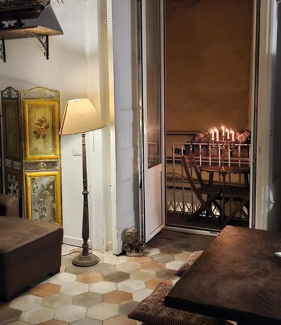Holiday home La Dimora Del Professore Naples Italy